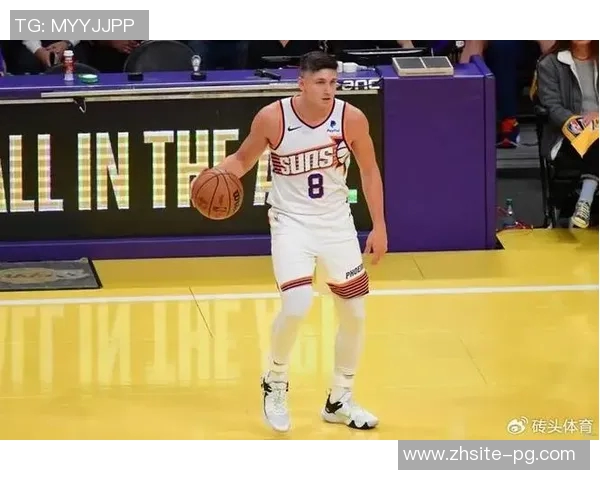 基德称赞克里斯蒂三分命中率高达565防守表现同样出色